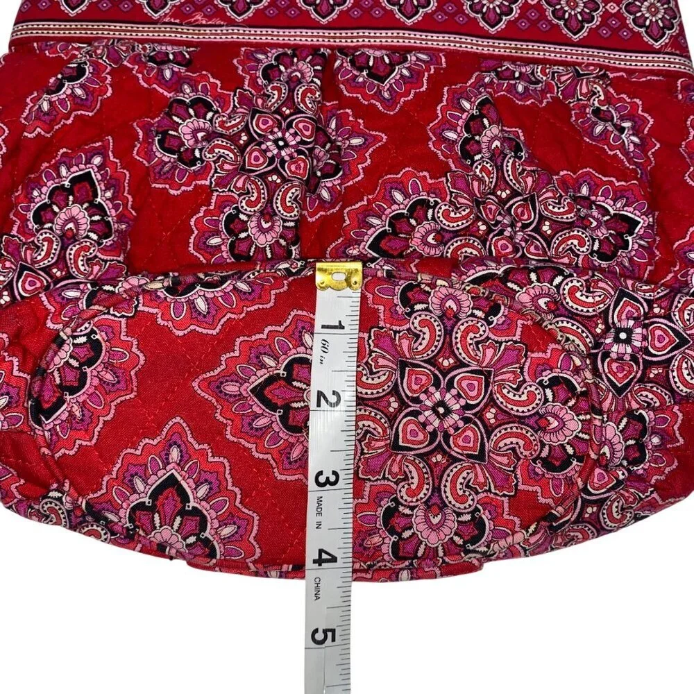 Vera Bradley Red Paisley Print shoulder Bag Zipper Closure & Inner Pockets